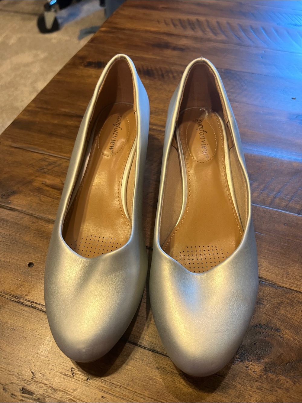comfortview Metallic Silver Ballet Flats Size 9